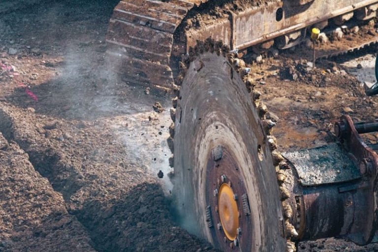 Zanjadora, miniexcavadora o retroexcavadora